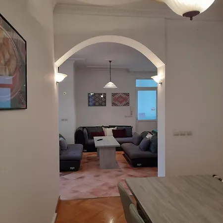 Authentic Centre For Large Groups, Republic Square - Up To 47 People In 5 * Belgrade