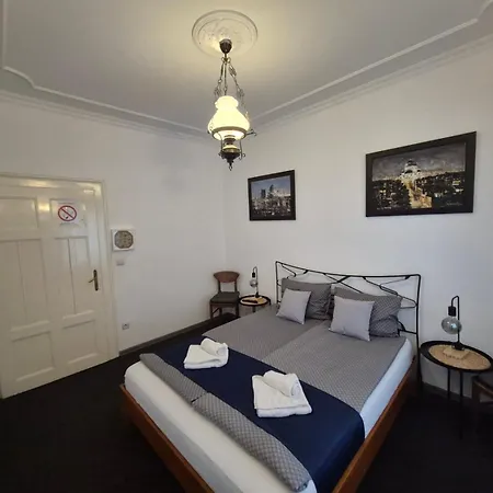 Apartment Authentic Centre For Large Groups, Republic Square - Up To 47 People In 5 Belgrade